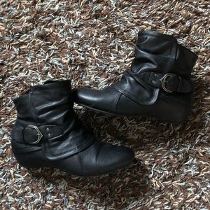 SOLD Baretraps | Women’s Ankle Bootie